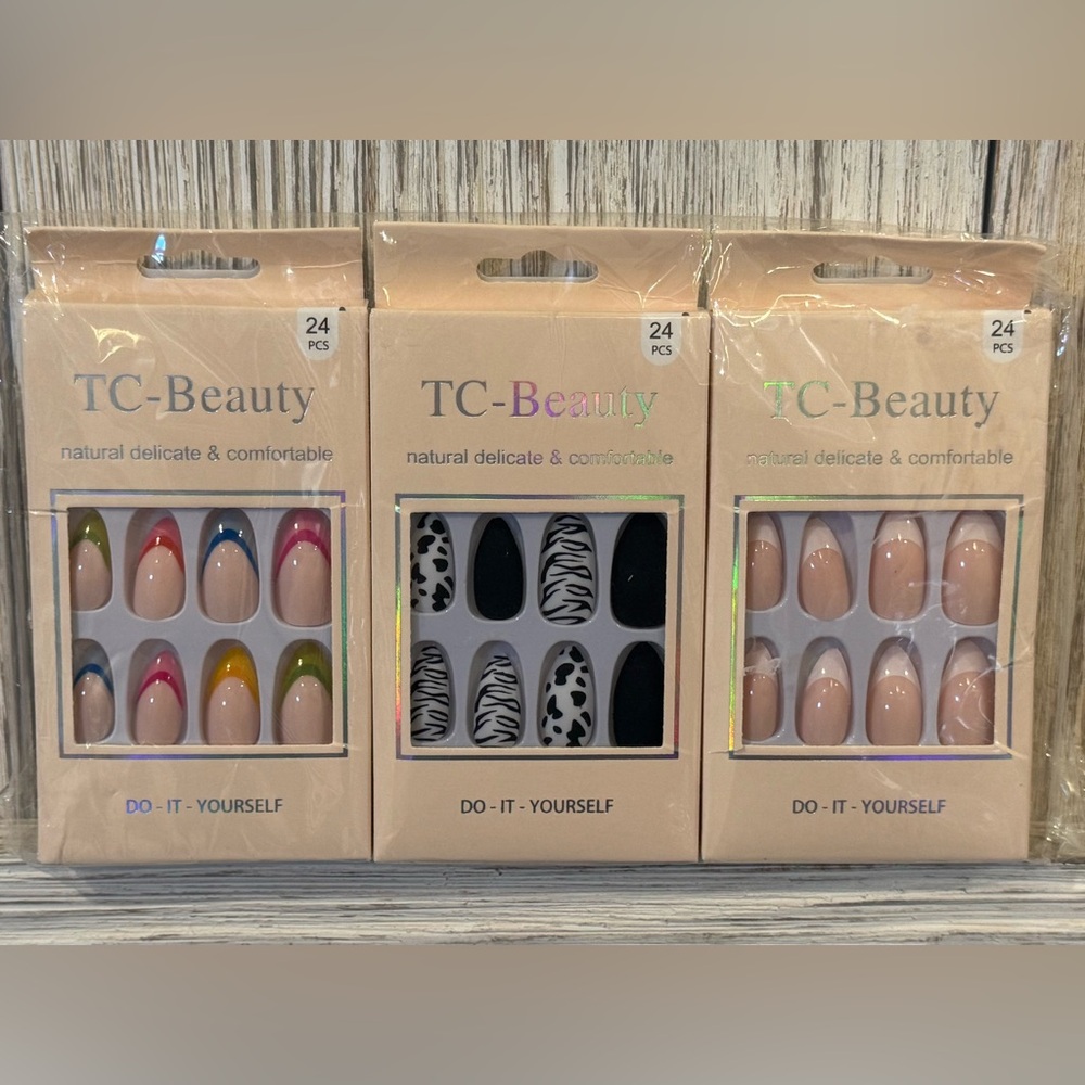 TC-Beauty Nail Set Trio 24 Nails in each set.